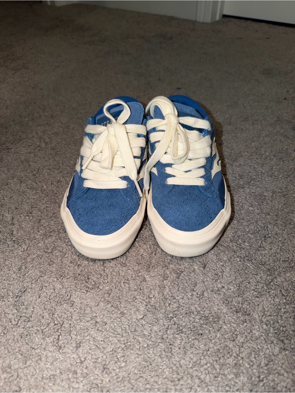 STRAYE Youth Blue & White Lace-Up Skate Sneakers